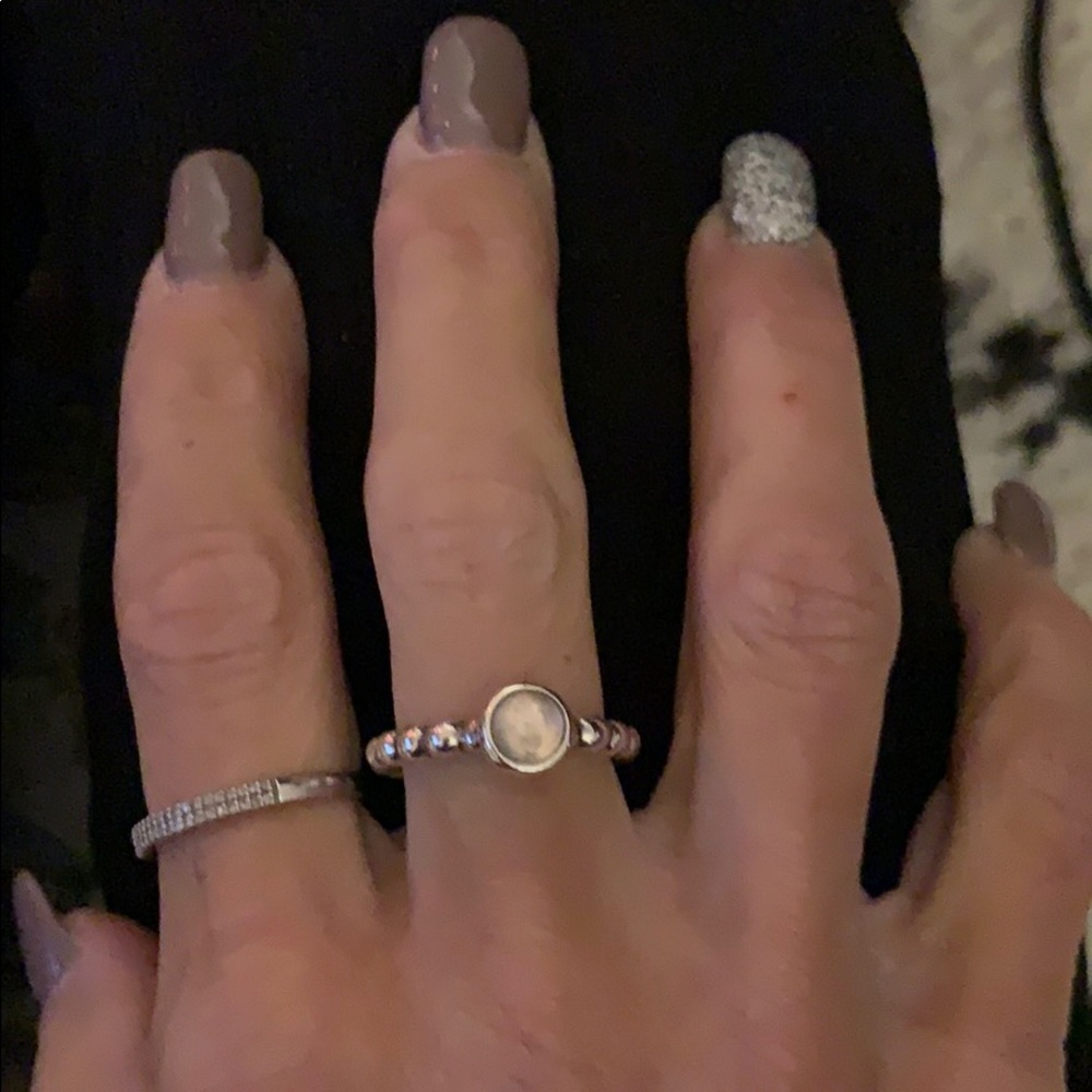 Pandora ring, 🌸 EUC, worn handful of time💗size 7